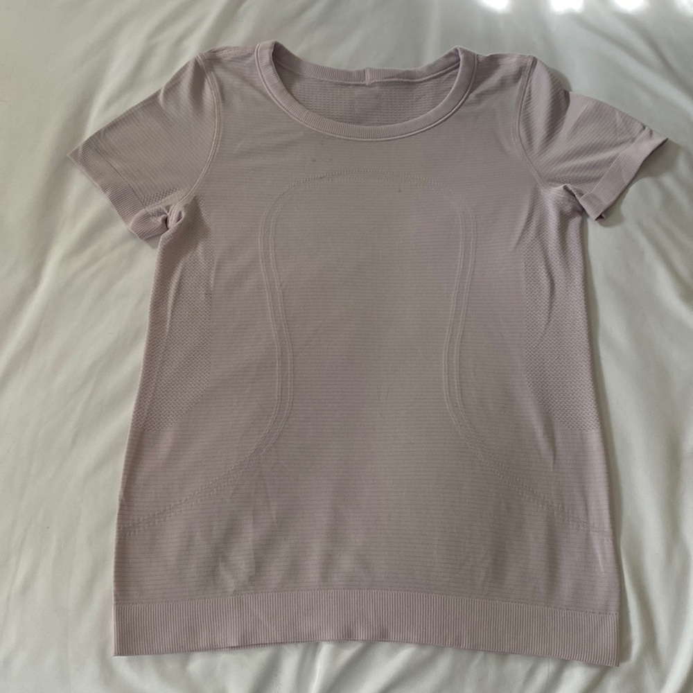 Lululemon T-Shirt